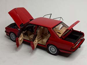 BMW M5 (E28) RED 1987 AUTOART 1:18 — фото 2