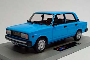 ВОЛЖСКИЙ АВТОМОБИЛЬ 2105 ЖИГУЛИ ГОЛУБОЙ 1:18 LIMITED