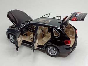 BMW X5 2012 F15 ЧЕРНЫЙ 1:18 — фото 2