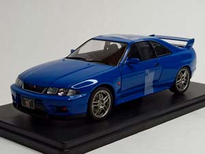 NISSAN SKYLINE GT-R (R33) -1977 WHITEBOX 1:24 — фото 9