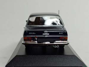 MERCEDES 300 SEL 6,3 DARK BLUE 1:43 MAXICHAMPS — фото 4