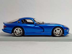DODGE VIPER GTS 1996 LS COLLECTIBLES 1:18 — фото 6