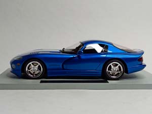 DODGE VIPER GTS 1996 LS COLLECTIBLES 1:18 — фото 2