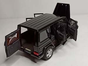 MERCEDES W463 G500 BLACK 1:18 AUTOART — фото 3