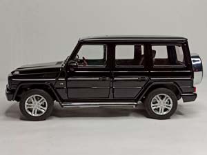 MERCEDES W463 G500 BLACK 1:18 AUTOART — фото 6