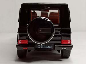 MERCEDES W463 G500 BLACK 1:18 AUTOART — фото 7