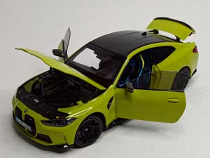 BMW M4 - 2020 (G82) MINICHAMPS 1:18 ДИЛЕР — фото 2