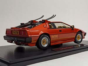 LOTUS ESPRIT TURBO 1981 KK SCALE 1:18 — фото 3
