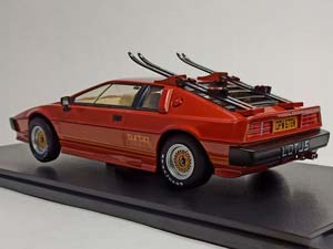 LOTUS ESPRIT TURBO 1981 KK SCALE 1:18 — фото 2