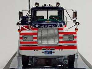MACK R SERIES "STARS AND STRIPES" IXO 1:43 — фото 5