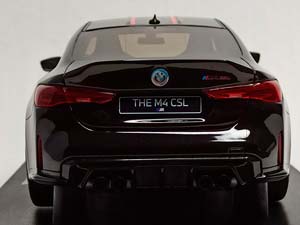 BMW M4 CSL BLACK 1:18 GT SPIRIT — фото 4