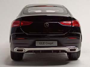 MERCEDES GLE CLASS BLACK 1:18 I SCALE — фото 4
