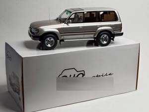 TOYOTA LAND CRUISER HD J80 OTTOMOBILE 1:18 — фото 10