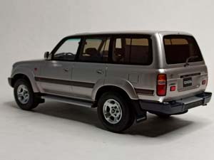 TOYOTA LAND CRUISER HD J80 OTTOMOBILE 1:18 — фото 3