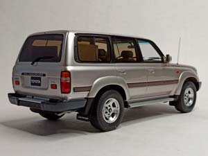 TOYOTA LAND CRUISER HD J80 OTTOMOBILE 1:18 — фото 5