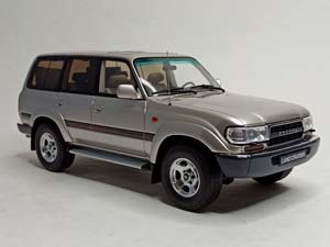 TOYOTA LAND CRUISER HD J80 OTTOMOBILE 1:18 — фото 7
