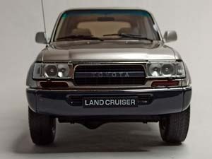 TOYOTA LAND CRUISER HD J80 OTTOMOBILE 1:18 — фото 8