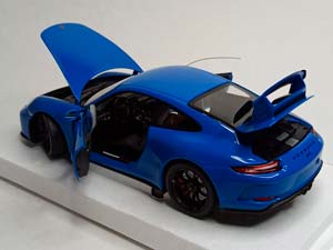 PORSCHE 911 GT3 2018 MINICHAMPS 1:18 — фото 2