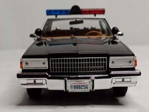 CHEVROLET CAPRICE POLICE -1989-GREENLIGHT 1:24 — фото 9