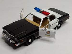 PLYMOUTH FURY "METROPOLITAN POLICE ТЕРМИНАТОР 1:24 — фото 2