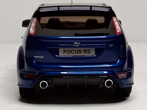 FORD FOCUS RS MK2 OTTOMOBILE 1:18 — фото 3