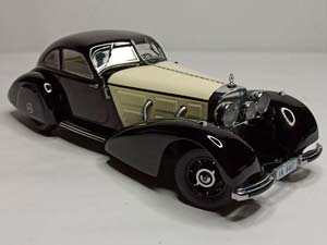 MERCEDES 540K (W29) BLACK/WHITE 1:18 KK SCALE