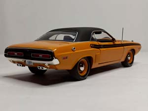 DODGE CHALLENGER R/T HEMI VINYL TOP 1:18 ACME/GMP — фото 5