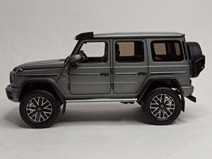 MERCEDES G63 AMG 4X4 PLATINUM 1:18 NZG — фото 3