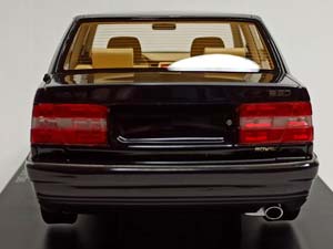 VOLVO S90 ROYAL VIOLETT 1998 DNA 1:18 — фото 2
