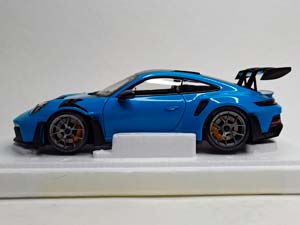 PORSCHE 911 (992) GT3 RS 2024 LIMITED 1:18 — фото 2