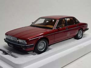 JAGUAR DAIMLER XJ6 (XJ40) ALMOST REAL 1:18