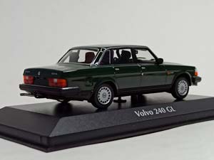 VOLVO 240 GL 1986 DARK GREEN 1:43 — фото 5