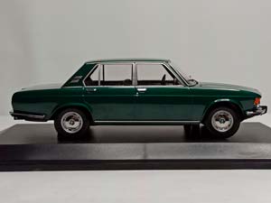 BMW 2500 1968 GREEN 1:18 MINICHAMPS — фото 6