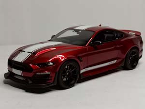 FORD MUSTANG SHELBY SUPER SNAKE 1:18 GT SPIRIT