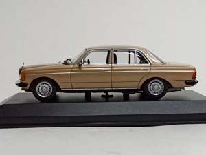 MERCEDES 230E (W123) 1982 GOLD 1:43 — фото 2