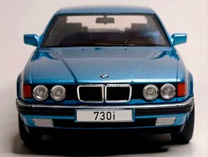 BMW 730I (E32) 7 SERIES 1:18 MCG — фото 7