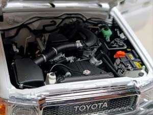 TOYOTA LAND CRUISER 70 SER (J76) ALMOST REAL 1:18 — фото 6