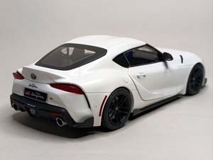 TOYOTA GR SUPRA WHITE 1:18 SOLIDO — фото 6