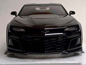 CHEVROLET CAMARO ZL1 2017 BLACK 1:18 AUTOART — фото 9