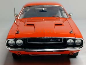 DODGE CHALLENGER 1970 1:18 ACME/GMP — фото 8