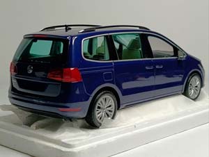 VW VOLKSWAGEN SHARAN 2010 MINICHAMPS 1:18 LIMITED — фото 5