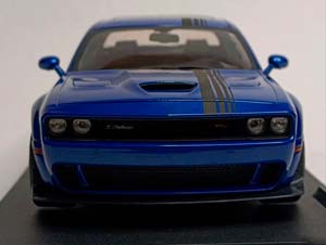 DODGE CHALLENGER R/T 2023 SOLIDO 1:18 — фото 2
