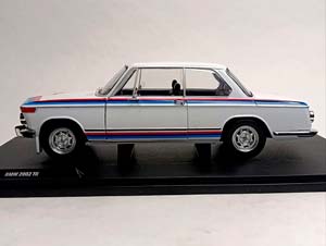 BMW 2002 TII TURBO 1971 SOLIDO 1:18 — фото 6
