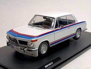 BMW 2002 TII TURBO 1971 SOLIDO 1:18