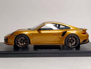 PORSCHE 911 TURBO S 1:18 GT SPIRIT — фото 4