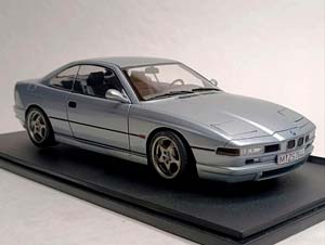 BMW 850 CSI (E31) SOLIDO 1:18 — фото 4