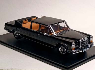 MERCEDES W100 LANDAULET BLACK 1:18 KK SCALE — фото 6