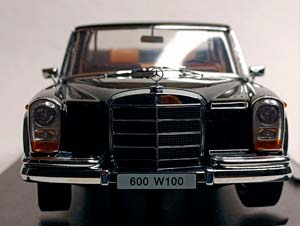 MERCEDES W100 LANDAULET BLACK 1:18 KK SCALE — фото 7