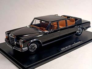 MERCEDES W100 LANDAULET BLACK 1:18 KK SCALE