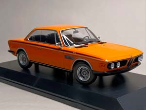 BMW 3.0 CSL -1971 MINICHAMPS 1:18 — фото 7